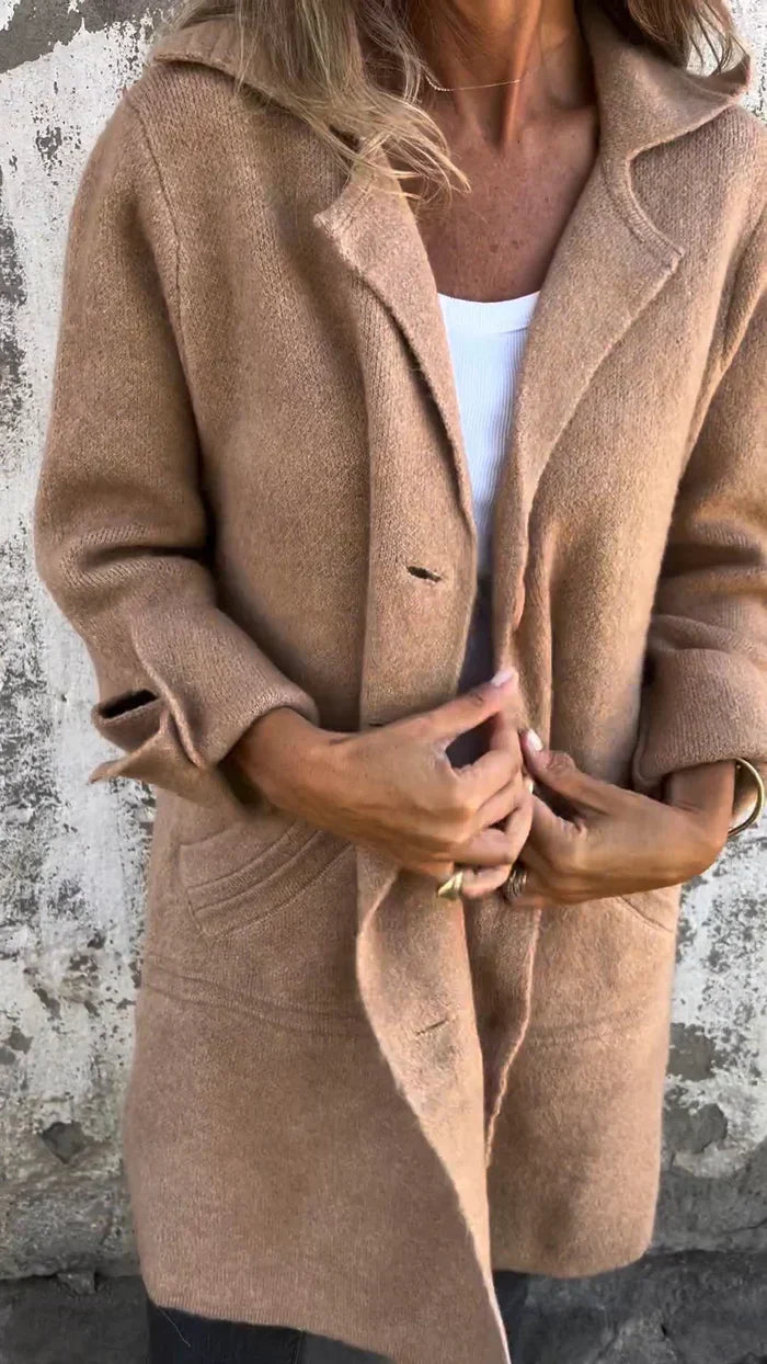 Stella | Wool coat with buttons