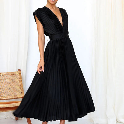 Hedwig | New women's dress with pleats, zip and sleeveless design